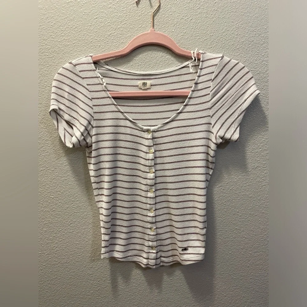 Cotton neck in u t-shirt - Picture 1 of 3